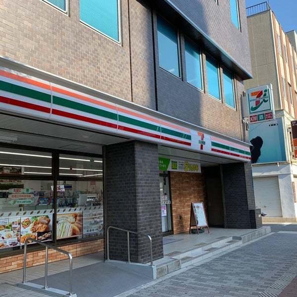 コンビニ　セブンイレブン大阪森ノ宮中央1丁目店（コンビニ）まで514m