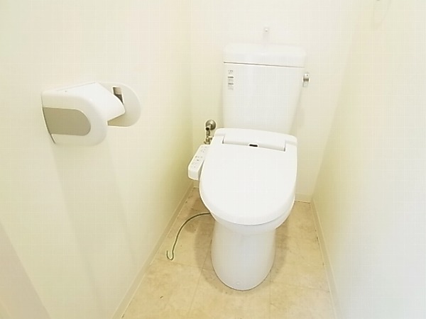 トイレ　別部屋参考写真