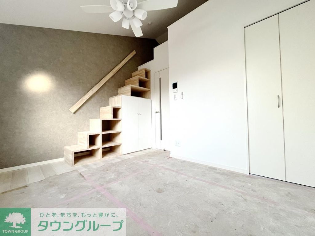 LUX栗谷の居間写真