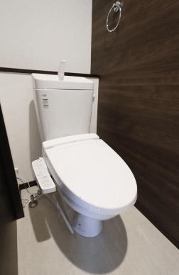 地下鉄箱崎線 箱崎宮前駅 徒歩4分 3階建 築4年のトイレ写真