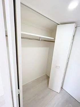エストゥルース両国の内装写真