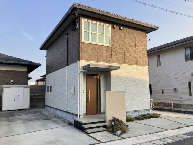 ＪＲ山陰本線 東山公園駅 徒歩17分 築6年