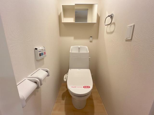 トイレ　シャワー付トイレ