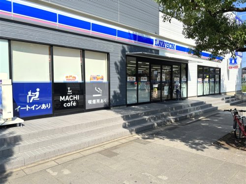 コンビニ　ローソン センター北駅東店（コンビニ）まで152m