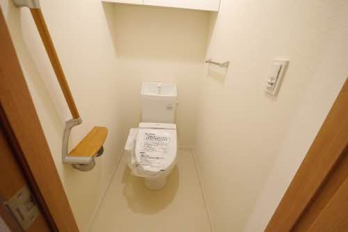 クアトロディーオガーデン B棟のトイレ写真