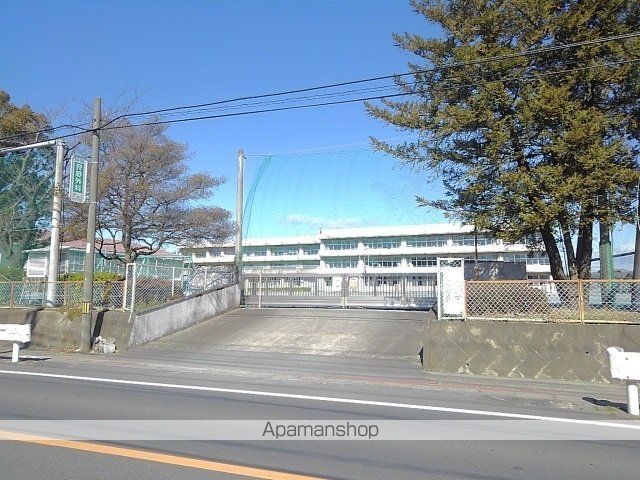 小学校　高崎市立堤ヶ岡小学校（小学校）まで500m