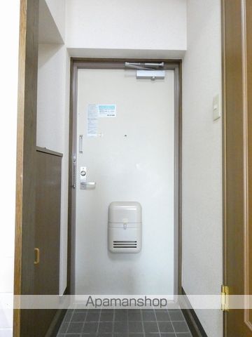 フレンドシティIIIの玄関写真