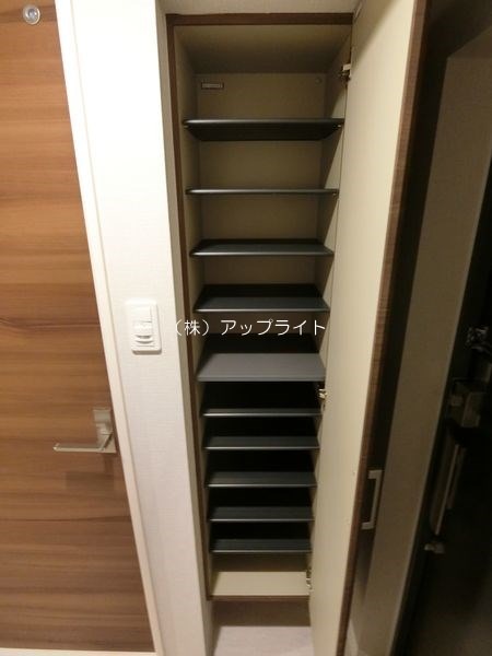 その他設備　シューズボックス