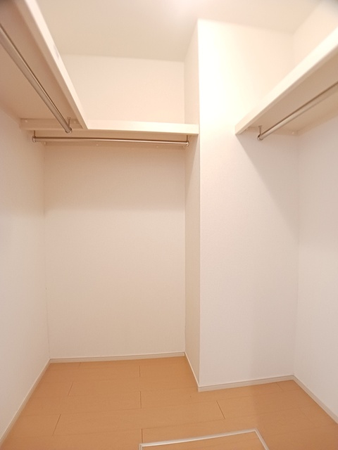 ＪＲ山陽本線 福山駅 バス乗車時間：24分 最寄りバス停で下車 徒歩5分 2階建 築14年の内装写真