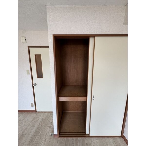 収納　コインランドリー