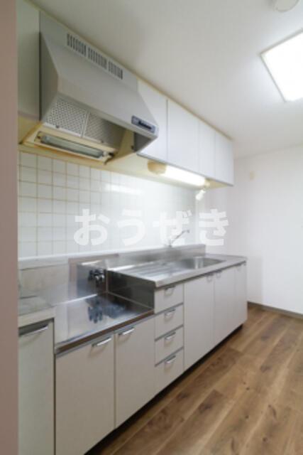 キッチン　※写真は同タイプ住戸です。