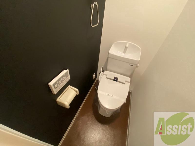 トイレ　こちらはトイレです。清潔感があり、安心して使用できます。