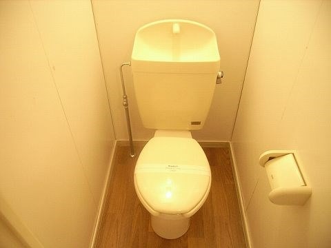 トイレ　別号室写真