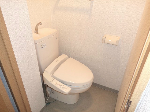 トイレ　温水洗浄便座♪