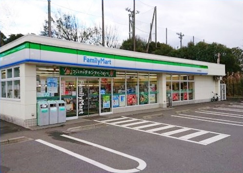 コンビニ　ファミリーマート 深谷中学校前店（コンビニ）まで1081m