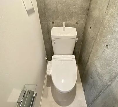 トイレ　参考写真：別部屋タイプ