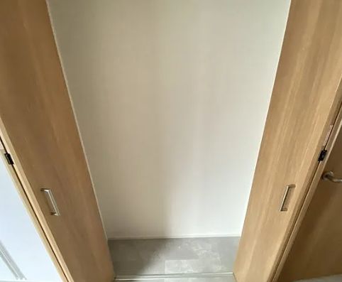 収納　参考写真：別部屋タイプ
