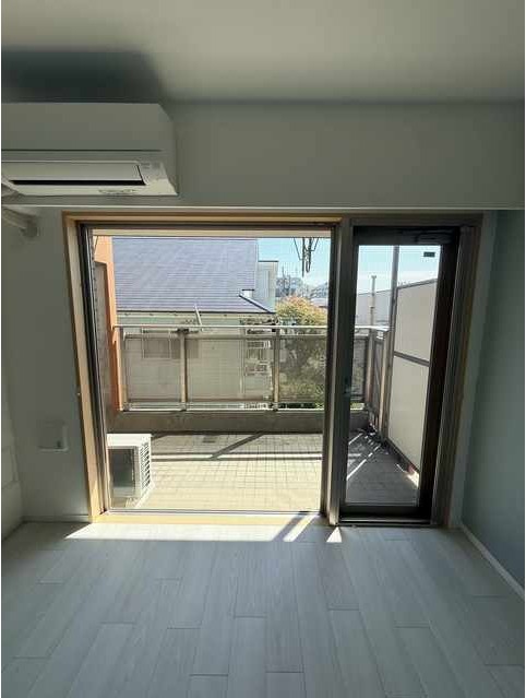 その他設備　室内エアコン付き♪
