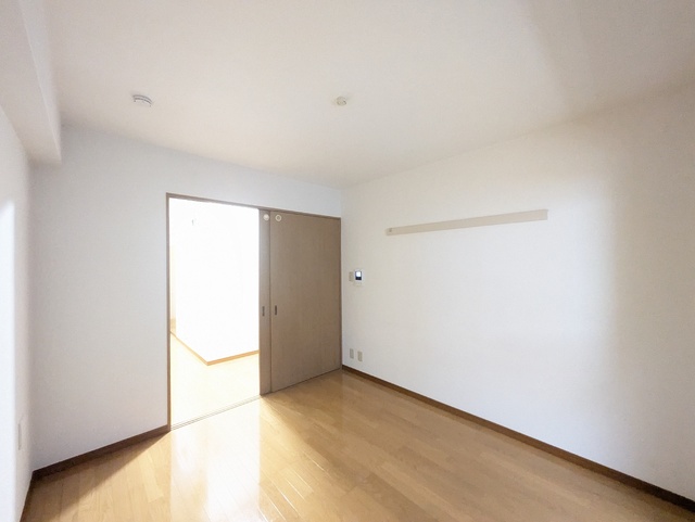 その他部屋・スペース　洋室６帖