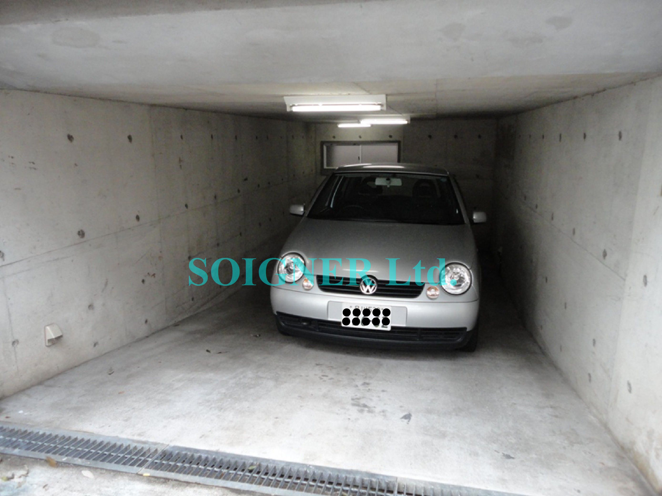 駐車場　シャワーブース