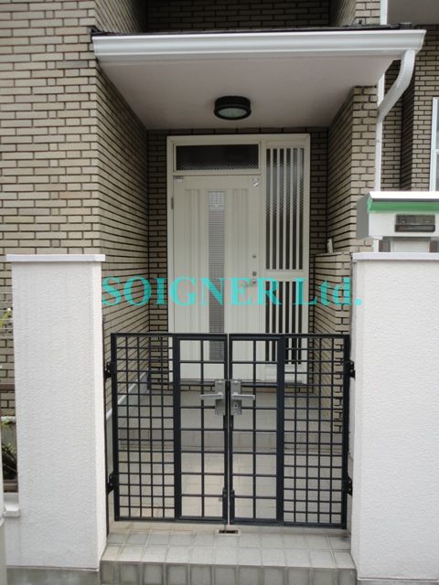 エントランス　門扉まわり