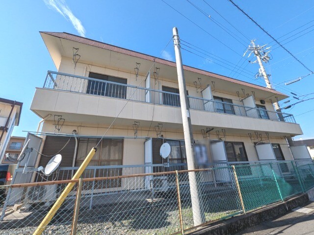 浜松市中央区舘山寺町のアパートの建物外観