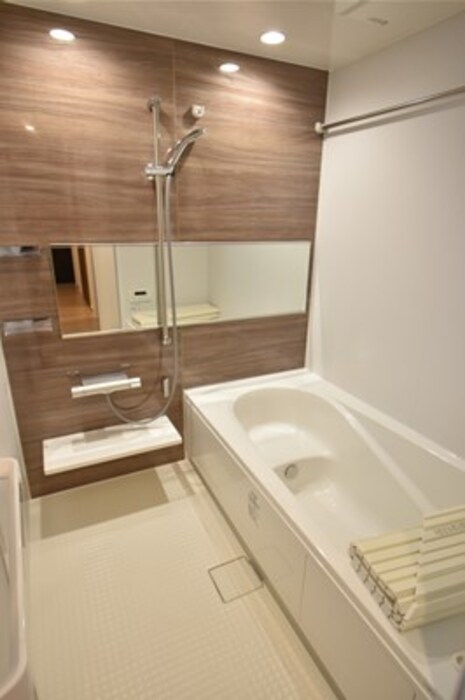 バス・シャワールーム　広いタイプです