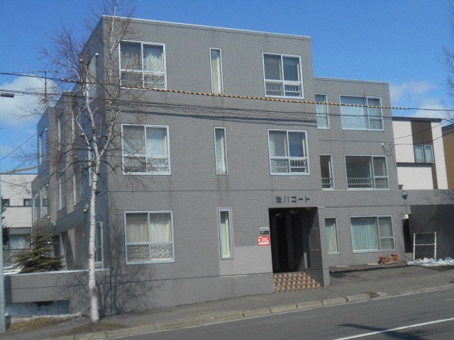 札幌市南区澄川五条のマンションの建物外観