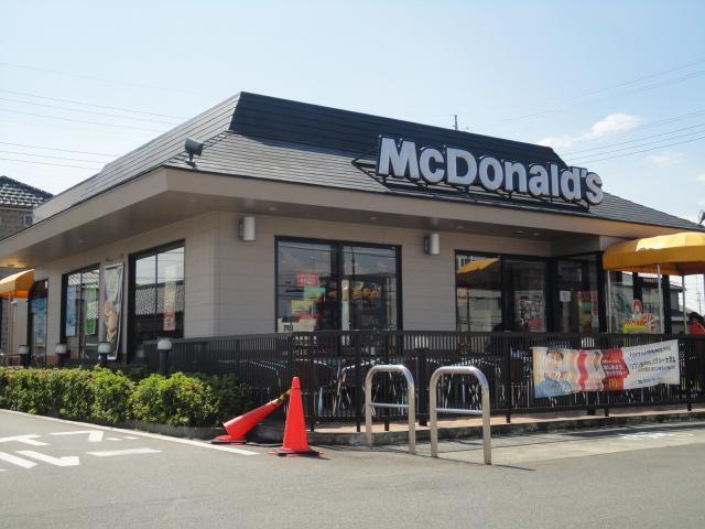 飲食店　マクドナルド伊勢崎宮子町店（飲食店）まで2394m