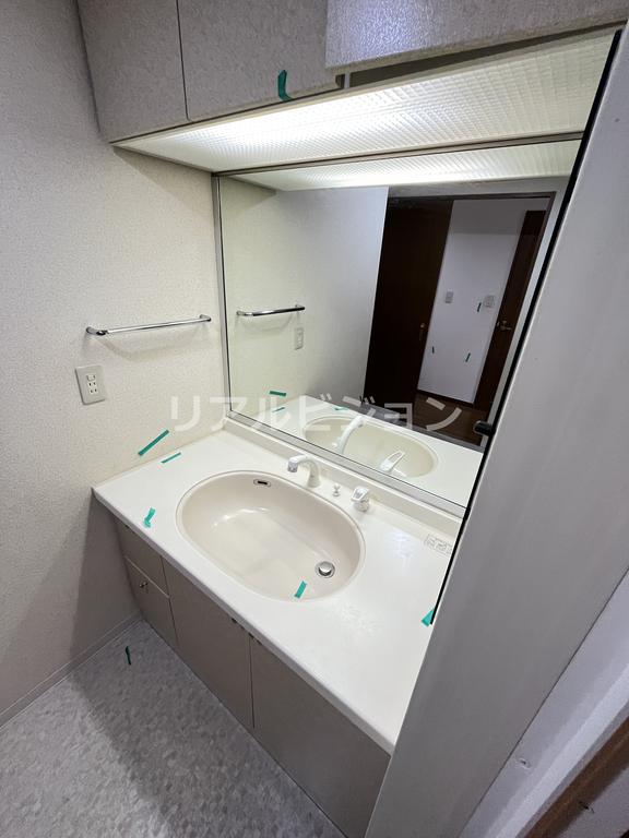 洗面設備　他部屋参考写真です。