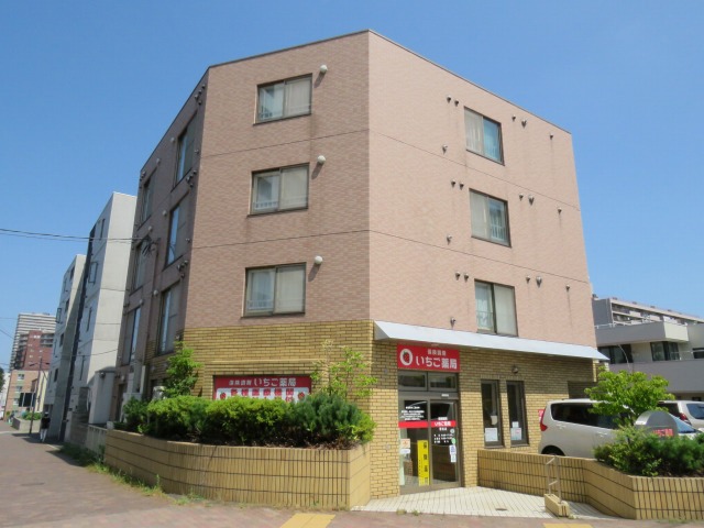 札幌市西区琴似二条のマンションの建物外観