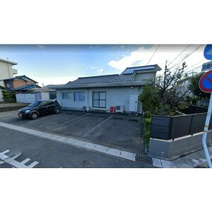 その他　敷地外駐車場