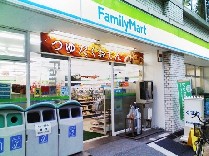 【大阪市平野区加美鞍作のマンションのコンビニ】