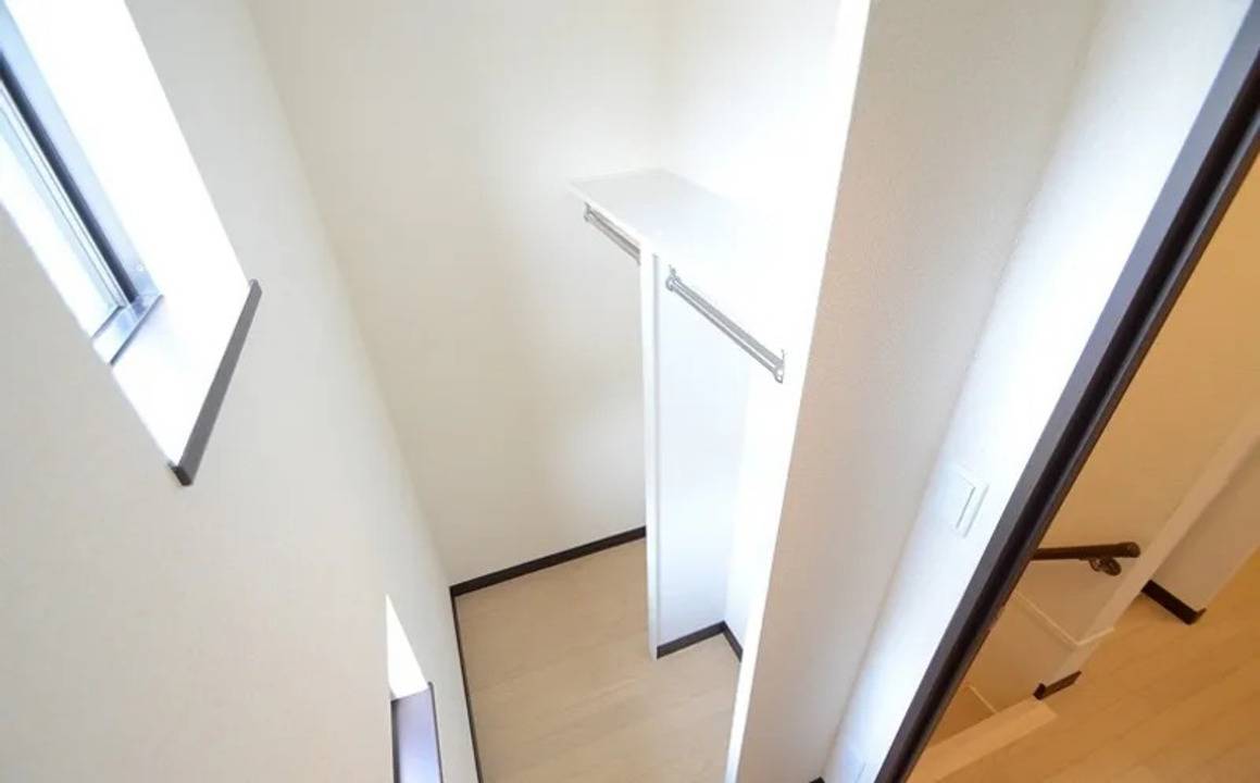 居室・リビング　階段