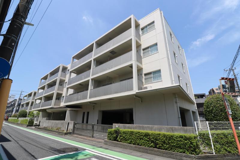 さいたま市浦和区本太のマンションの建物外観