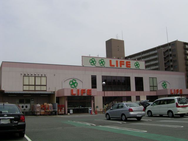 【京都市下京区西七条北月読町のマンションのスーパー】