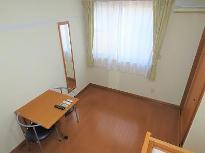 居室・リビング　ベッド上からのアングルです