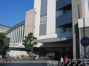 図書館　大阪市立東淀川図書館（図書館）まで424m
