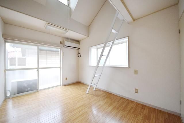 居室・リビング　洋室