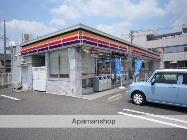 コンビニ　サークルＫ（コンビニ）まで221m