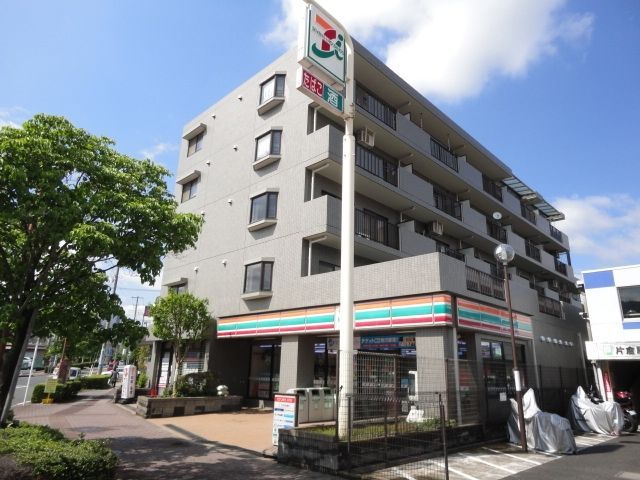 【八王子市片倉町のアパートのコンビニ】