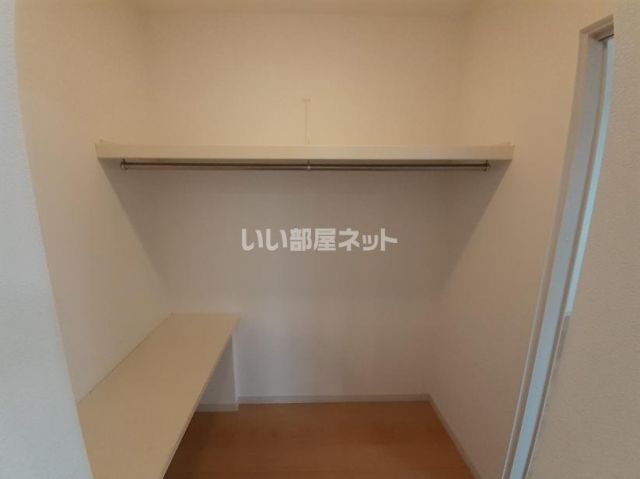 【中頭郡北谷町伊平のマンションの収納】