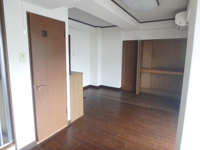 居室・リビング　リビング