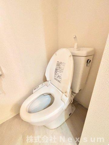 トイレ　落ち着いたトイレです