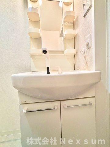 洗面設備　使いやすい洗面所です