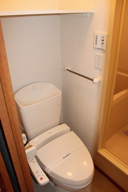その他　温水洗浄便座
