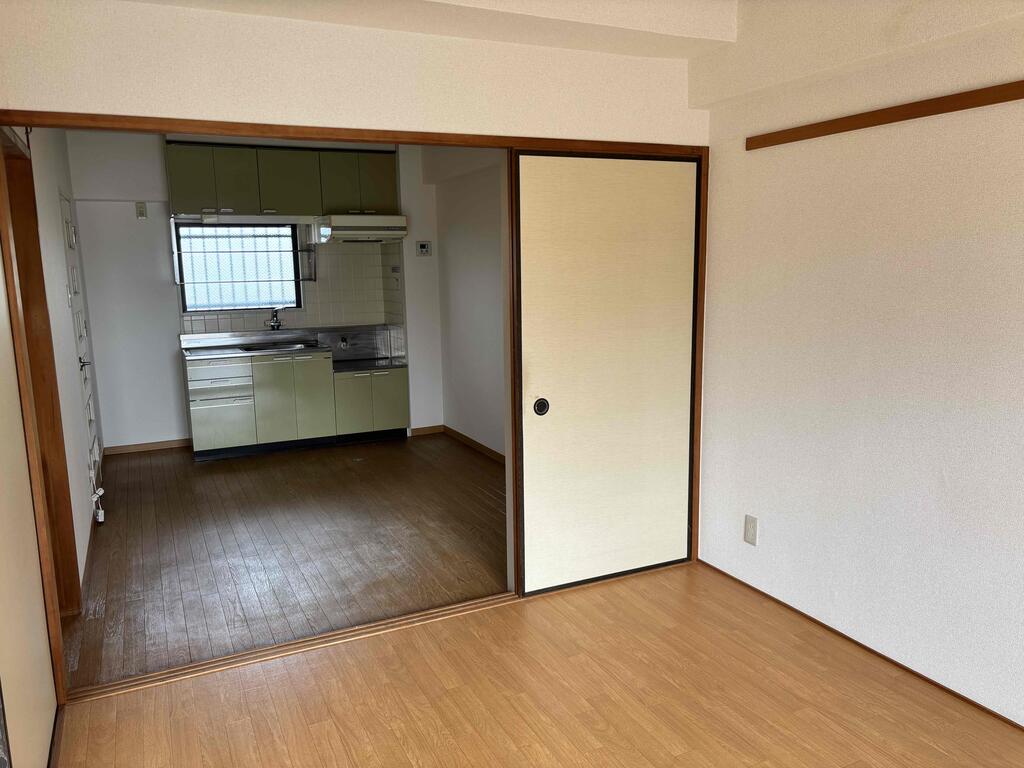第3セシール水前寺の居間写真