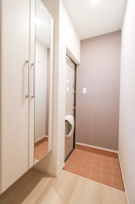 玄関　図面と現状に相違がある場合には現状を優先