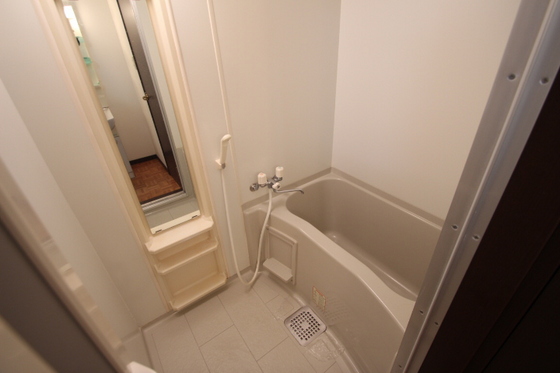 バス・シャワールーム　※他号室の写真です