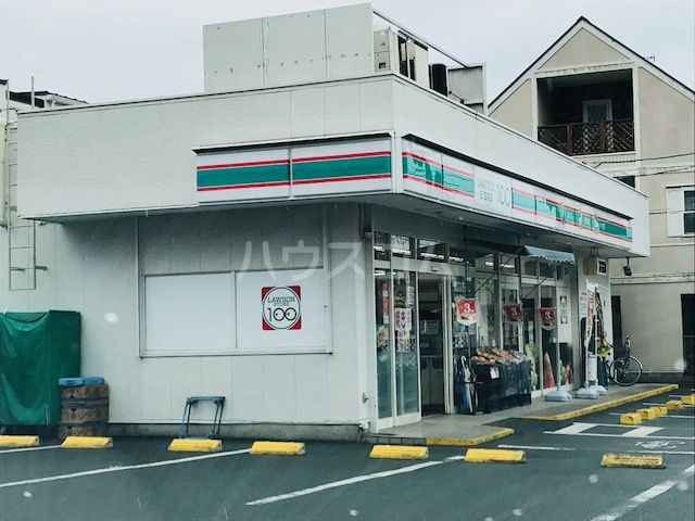 コンビニ　ローソンストア100豊橋多米西町店（コンビニ）まで821m